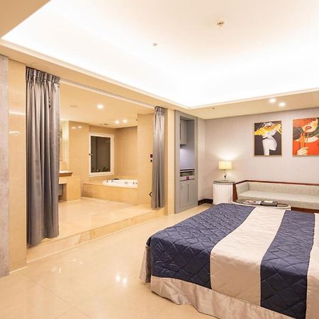 Discovery Motel - Nangang Taipei Extérieur photo